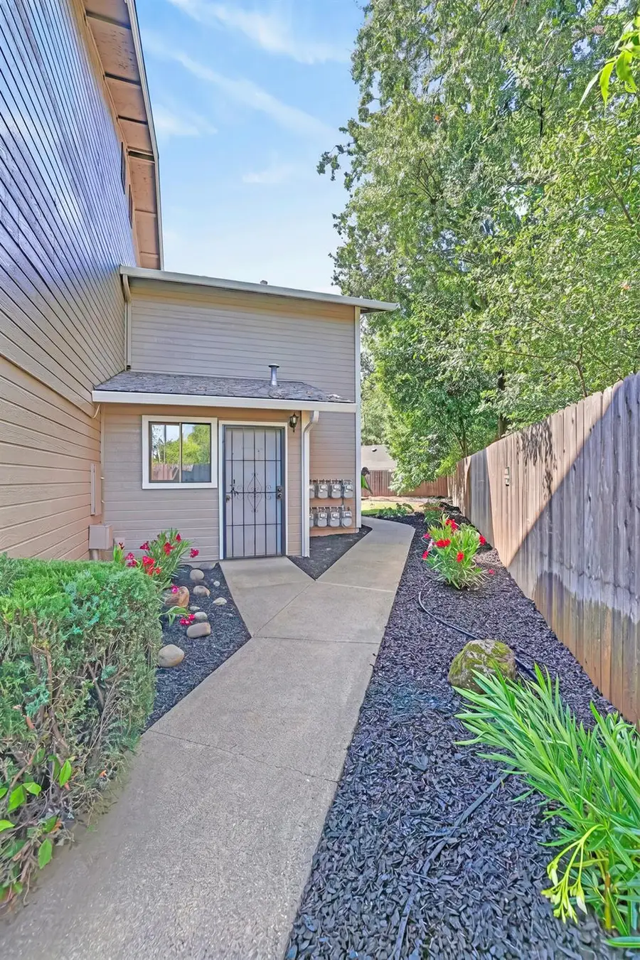 7856 Old Auburn Road, Citrus Heights, CA 95610 - #2