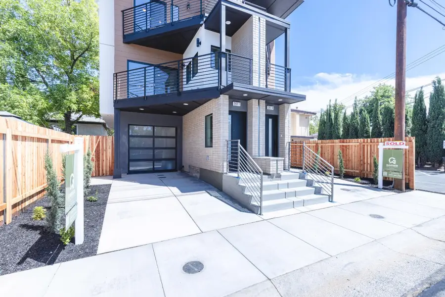 2611 26th Street, Sacramento, CA 95818 - #2