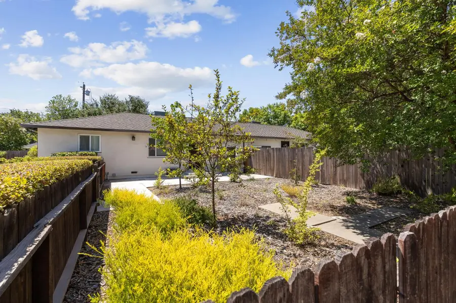 5652 Broadway, Sacramento, CA 95820 - #3