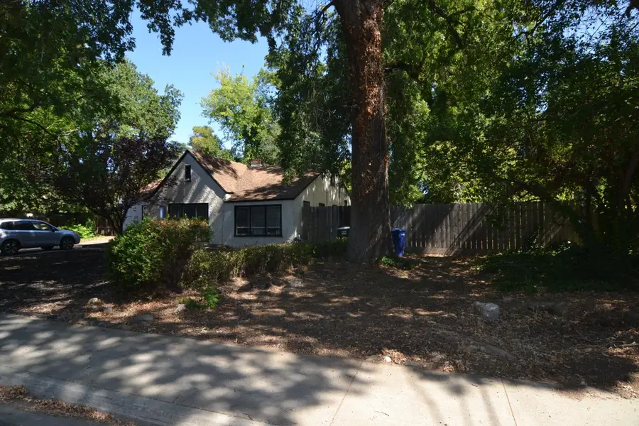 229 Mensinger Avenue, Modesto, CA 95350 - #2