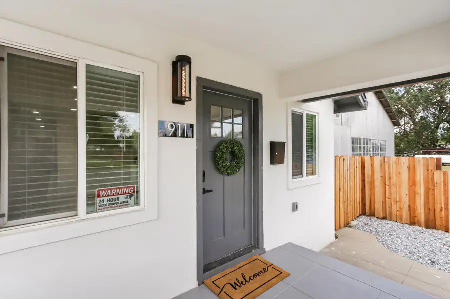 911 Lincoln Avenue, Woodland, CA 95695 - #3