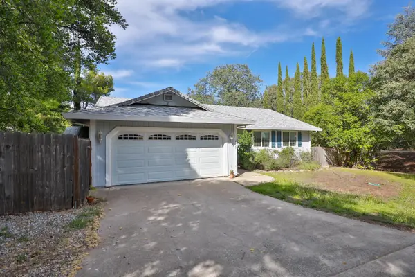 2320 Knollwood Drive, Cameron Park, CA 95682
