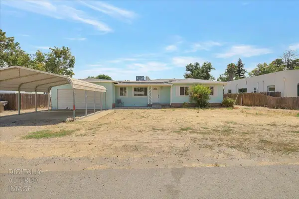 248 S Lawrence Avenue, Yuba City, CA 95991
