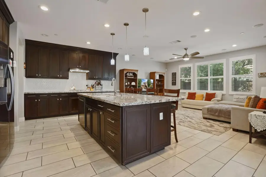 185 Jubilee Lane, Lodi, CA 95242 - #2