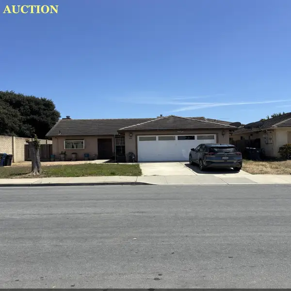 1496 Falcon, Salinas, CA 93905
