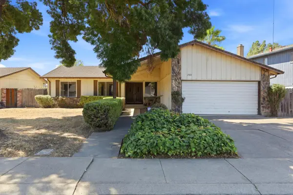 2322 Chapel Hill Circle, Stockton, CA 95209