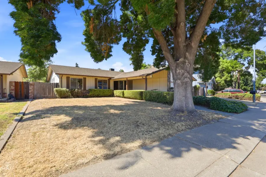 2322 Chapel Hill Circle, Stockton, CA 95209 - #2