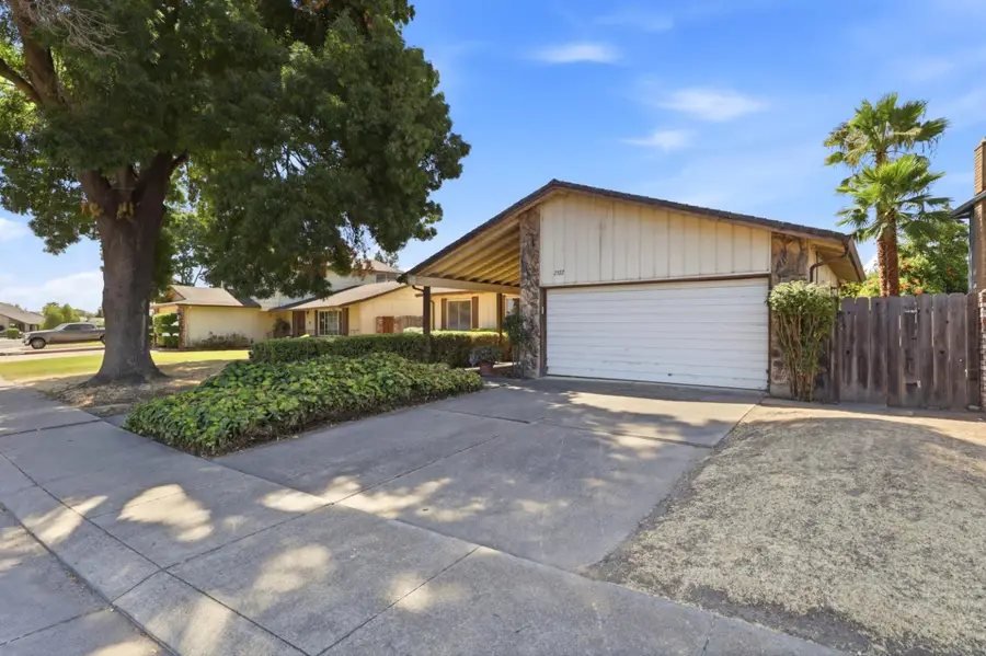 2322 Chapel Hill Circle, Stockton, CA 95209 - #3