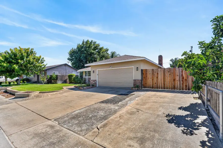 1412 Elisabeth Avenue, Escalon, CA 95320 - #3