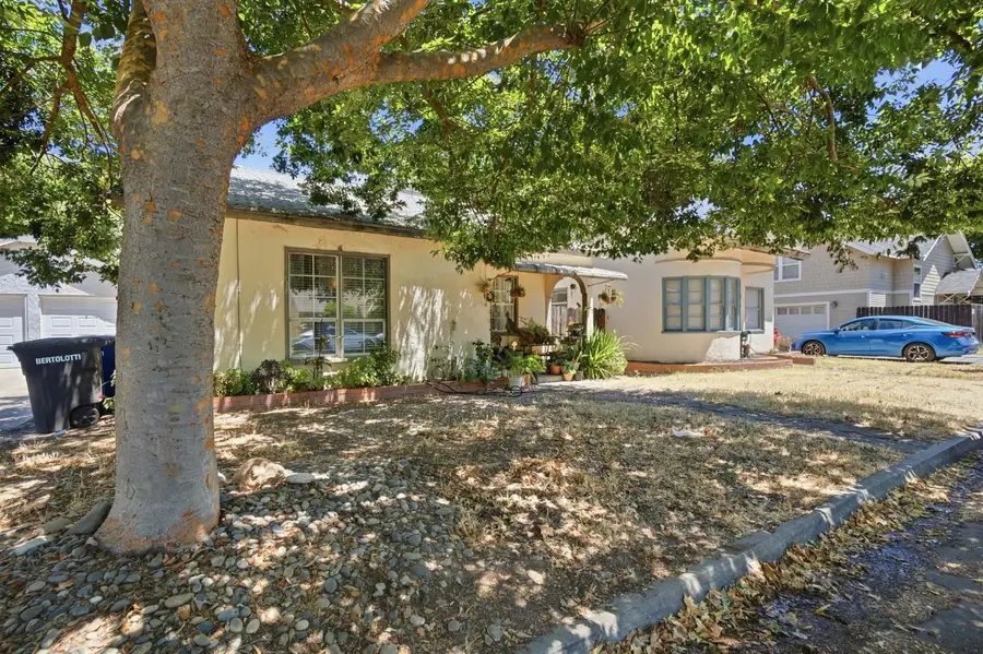 815 Wright Street, Modesto, CA 95350 - #2