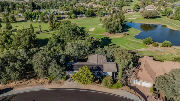 2077 Greenbriar Road, Valley Springs, CA 95252