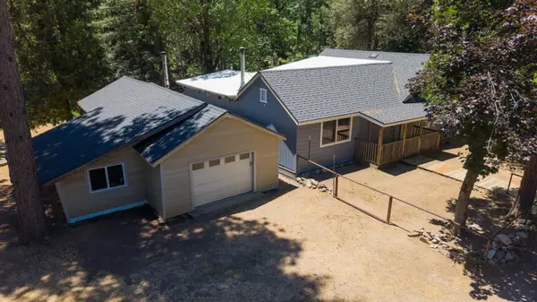 735 Ridge Road, Mokelumne Hill, CA 95245