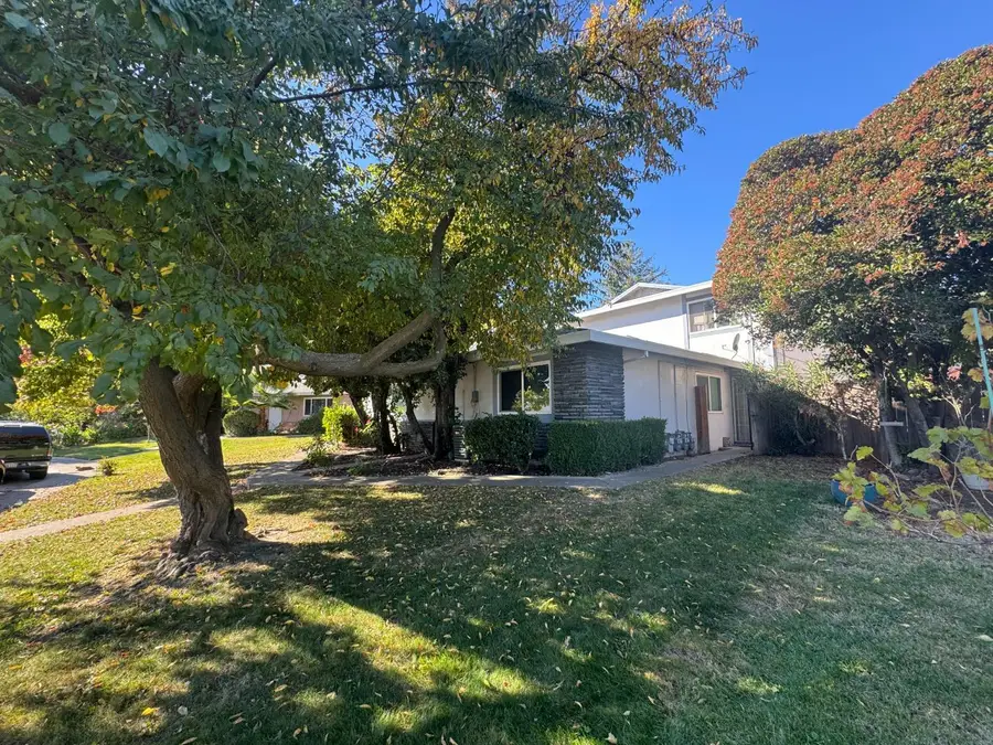 805 Carro Drive, Sacramento, CA 95825 - #2