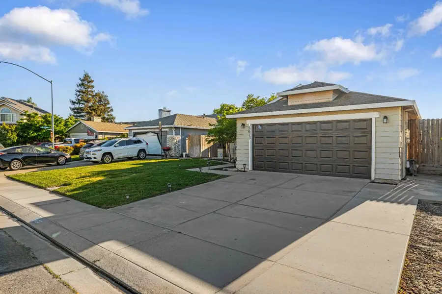 5613 Rose Brook Drive, Riverbank, CA 95367 - #3