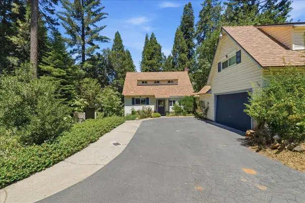 6581 Center View Drive, Pollock Pines, CA 95726