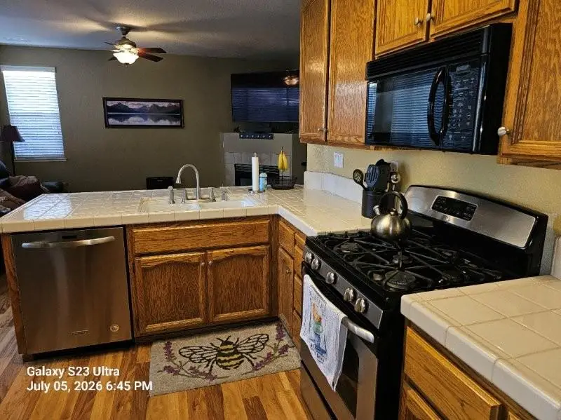 432 Gladstone Court, Roseville, CA 95747 - #3