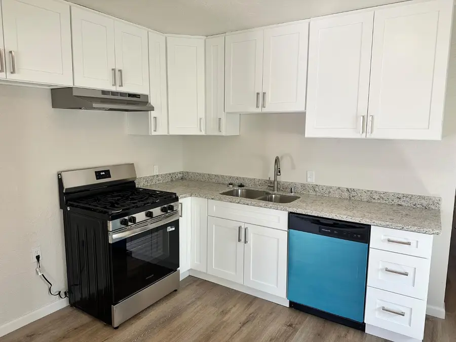 539 E Mendocino Avenue, Stockton, CA 95204 - #3