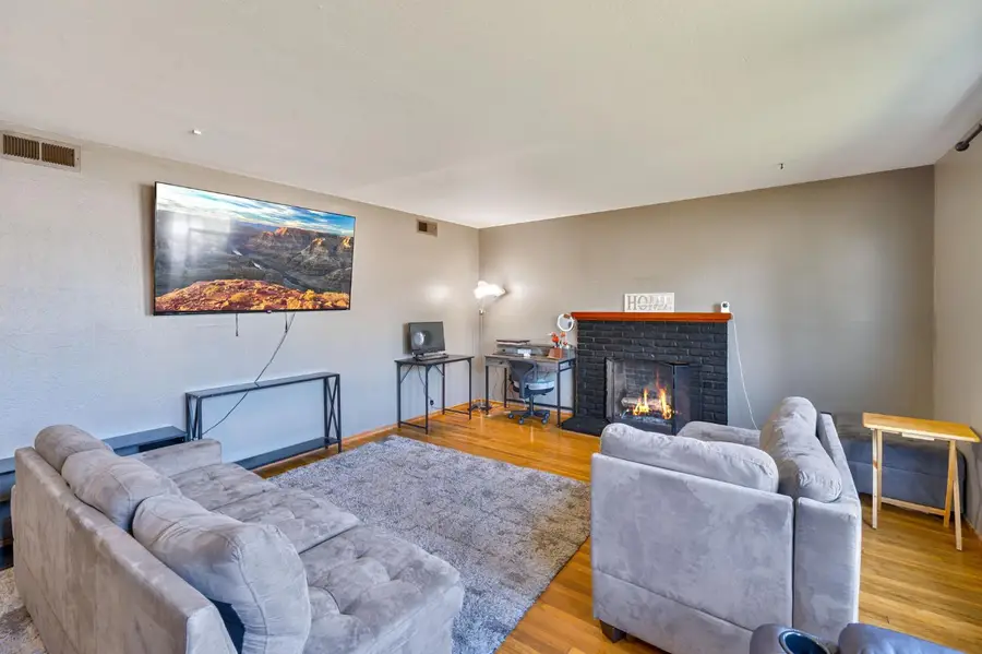 5205 Ethel Way, Sacramento, CA 95820 - #3