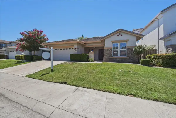 2016 San Esteban Circle, Roseville, CA 95747