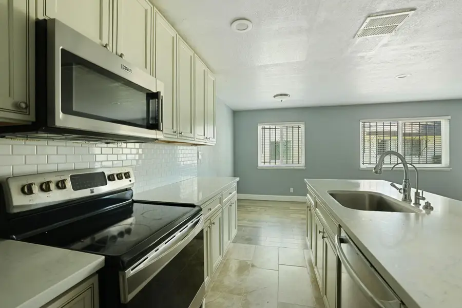 1260 Occidental Avenue #2, Stockton, CA 95203 - #3