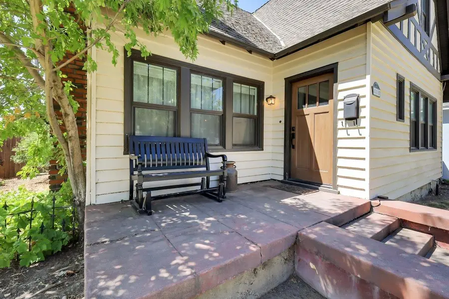 818 11th Street, Marysville, CA 95901 - #2