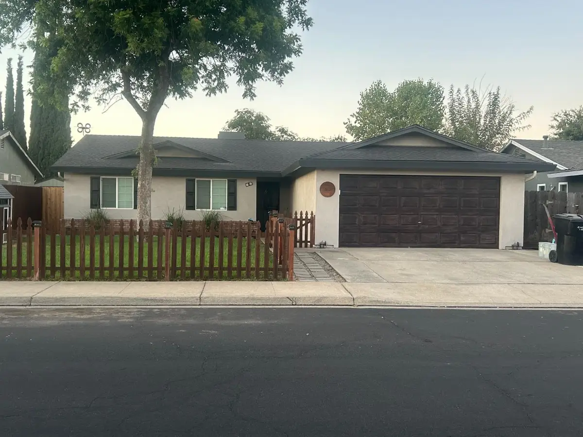 1405 Speer Street, Oakdale, CA 95361 - #1