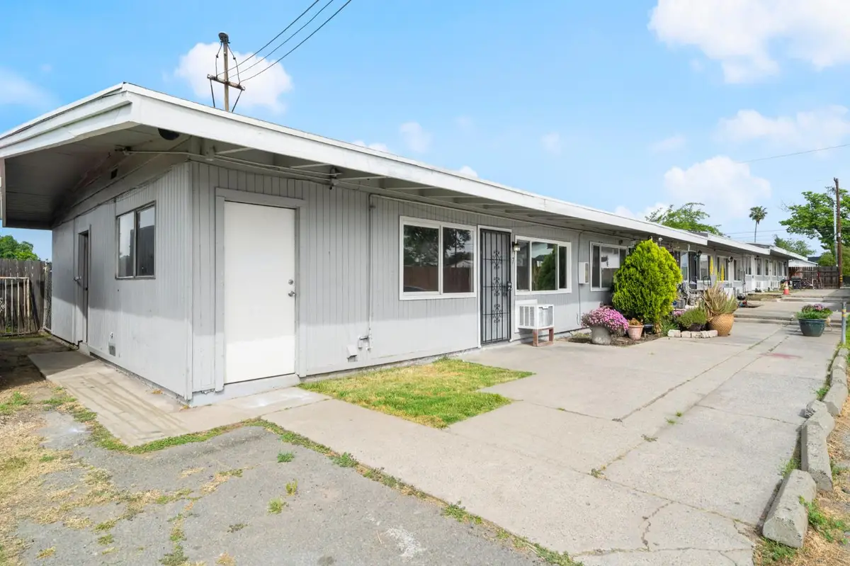2605 Albatross Way, Sacramento, CA 95815 - #1
