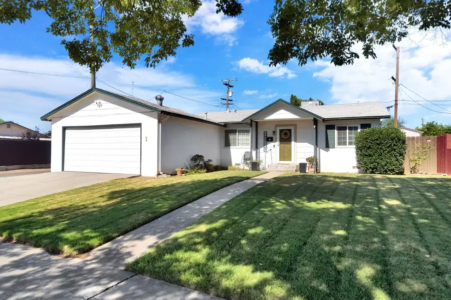 4619 N Clark Street, Fresno, CA 93726 - #2