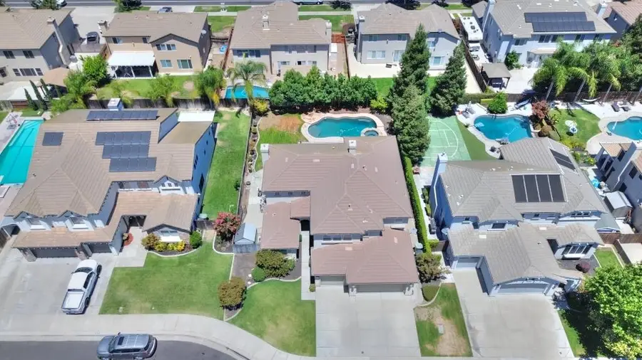 565 Bodeson Court, Ripon, CA 95366 - #2