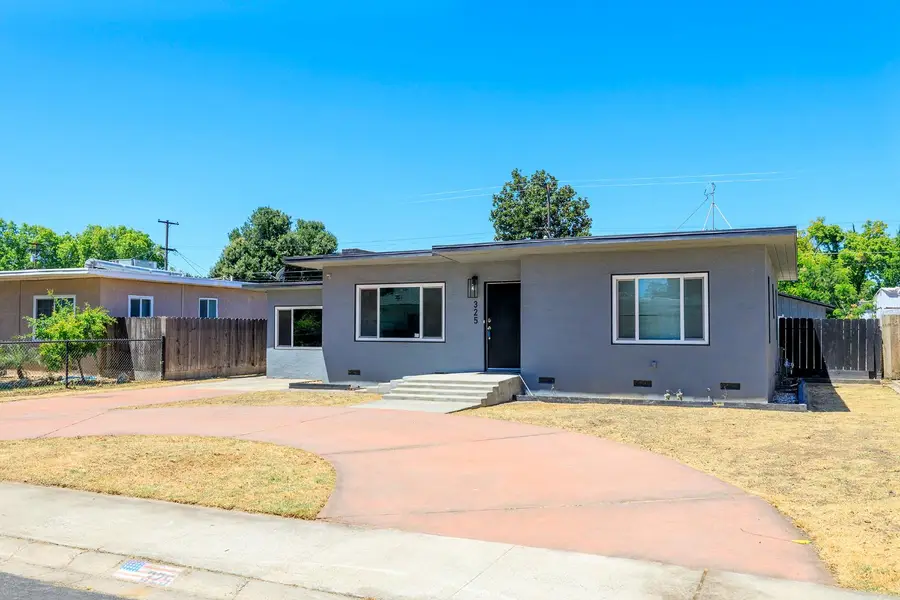 325 Oakshire Avenue, Modesto, CA 95354 - #3