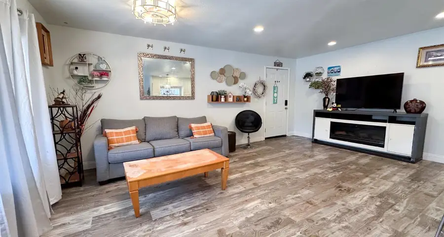 7061 Tranquility Drive, Sacramento, CA 95828 - #2