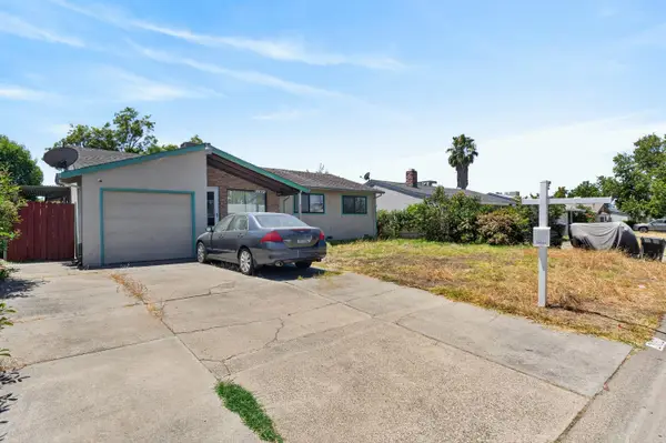 2032 Bowling Green Drive, Sacramento, CA 95825