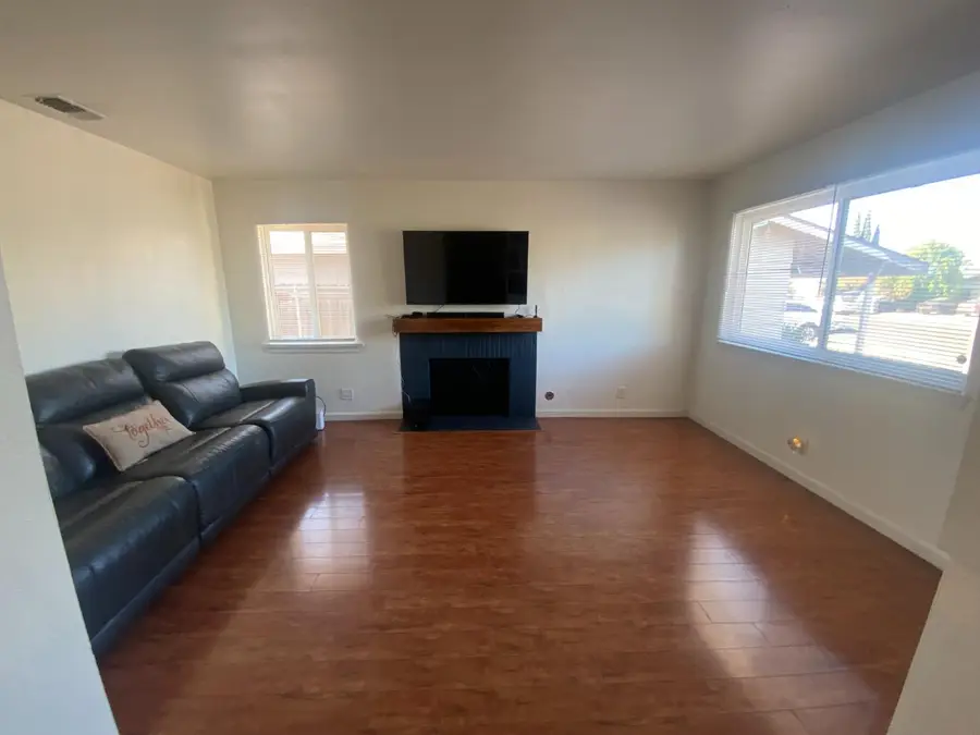 7550 Tamoshanter Way, Sacramento, CA 95822 - #3