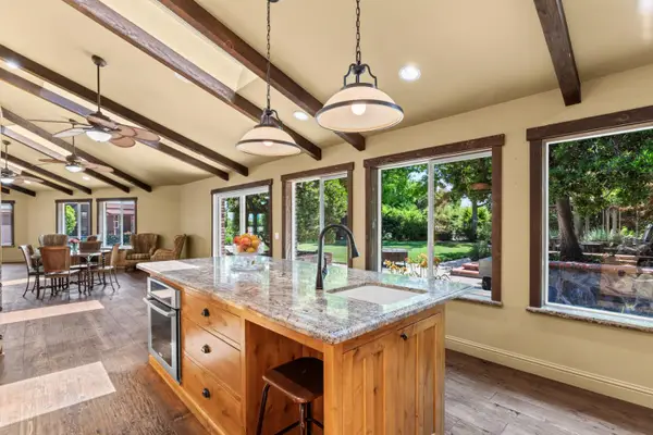 20592 Ayers Road, Escalon, CA 95320