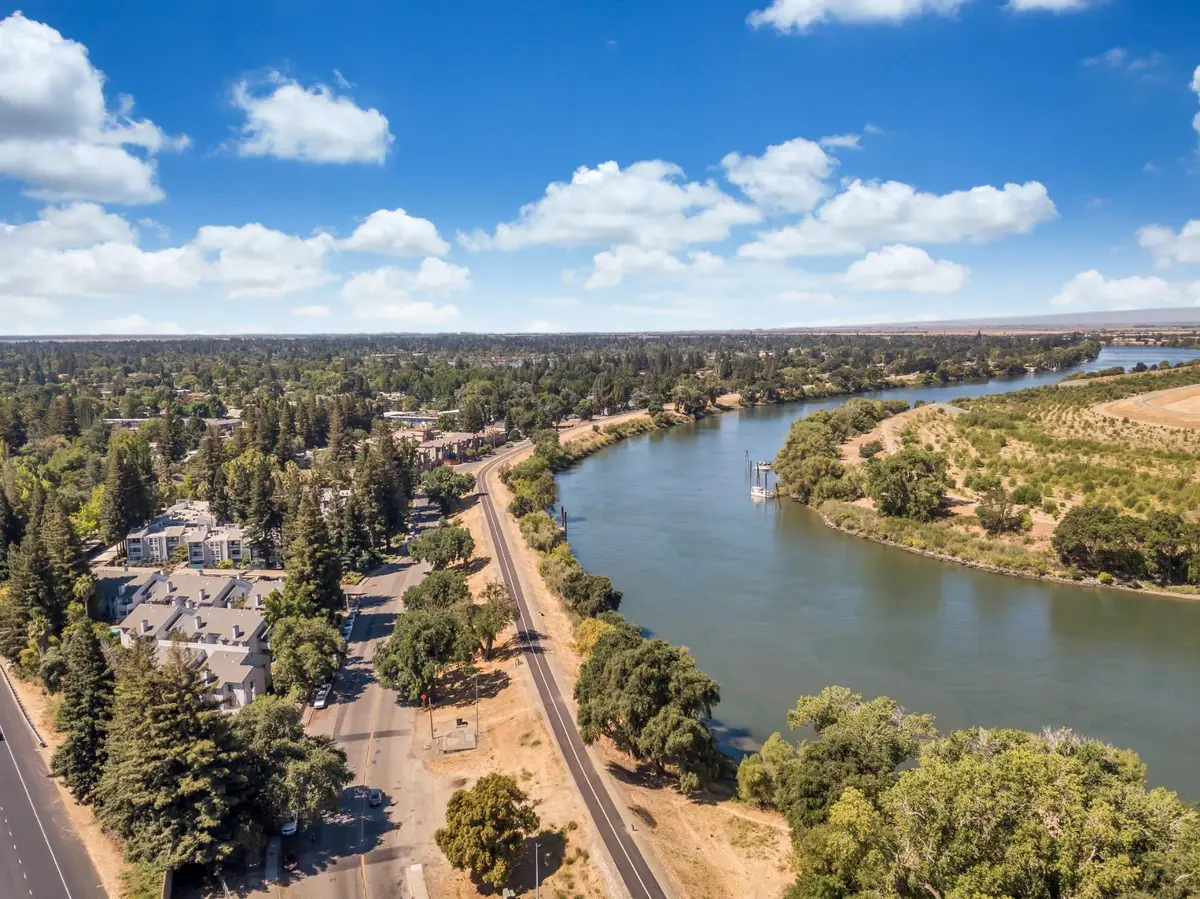 5720 Riverside Boulevard, Sacramento, CA 95822 - #1