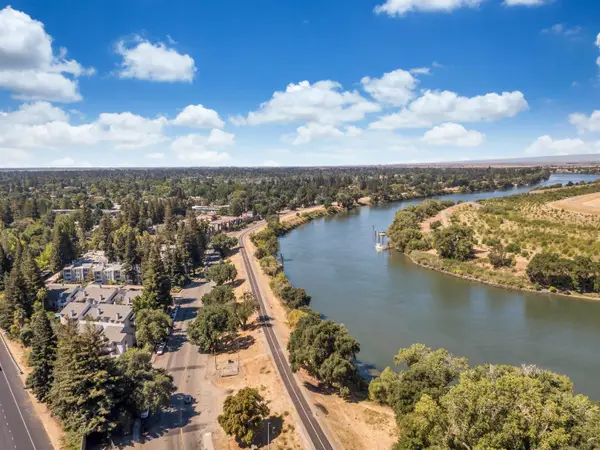 5720 Riverside Boulevard, Sacramento, CA 95822