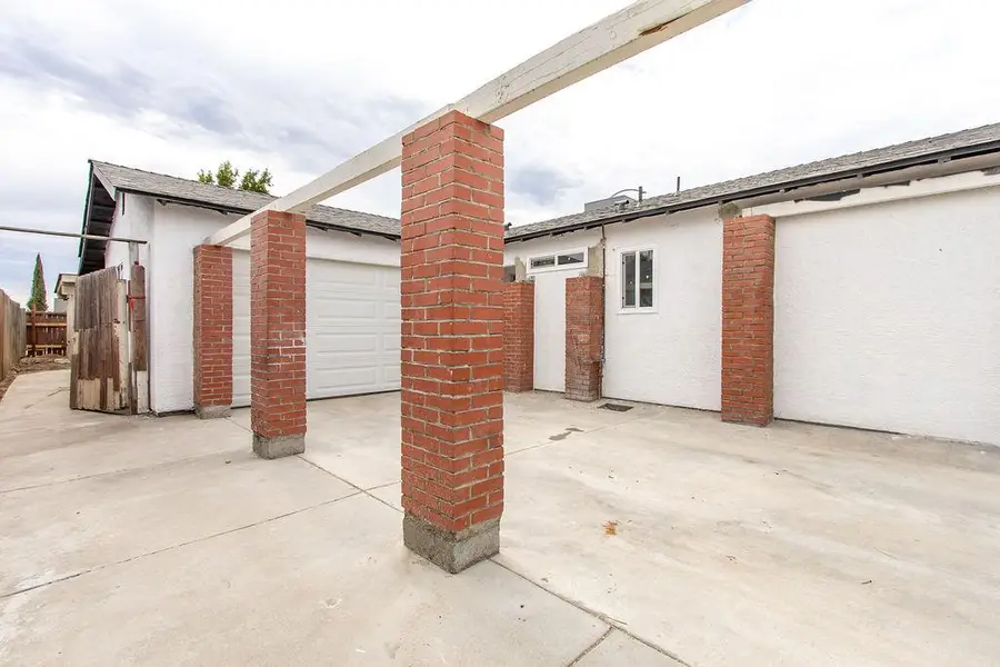 5112 Clark Street, Keyes, CA 95328 - #3