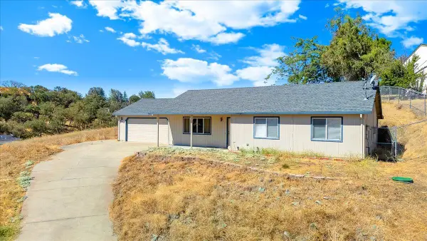 3665 Huckleberry Lane, Valley Springs, CA 95252