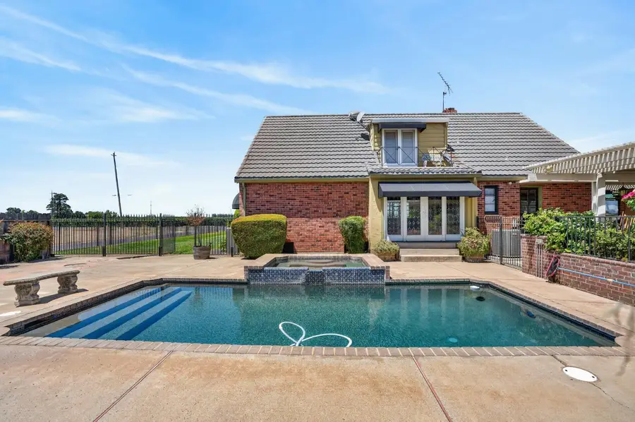16696 N Locust Tree Road, Lodi, CA 95240 - #3