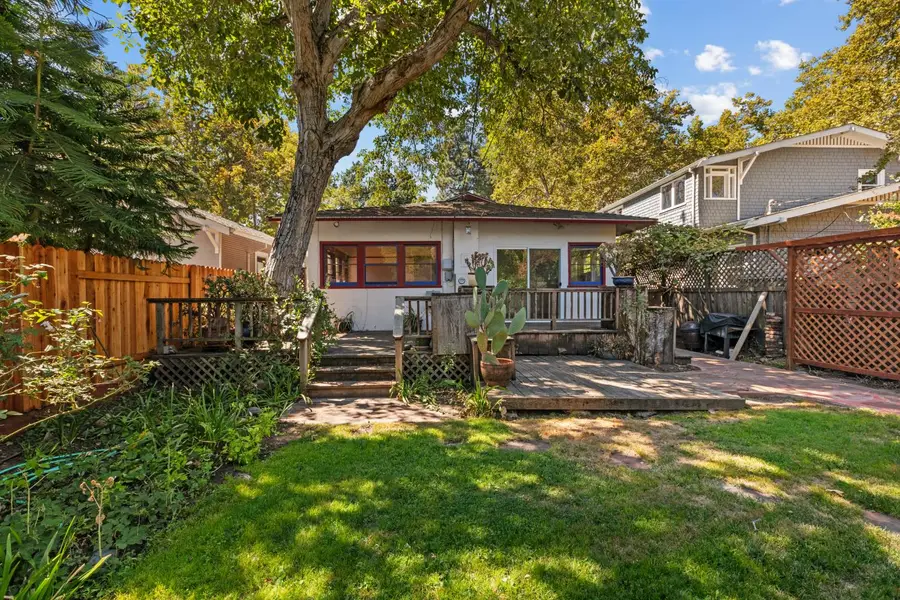 3117 Mckinley Boulevard, Sacramento, CA 95816 - #3
