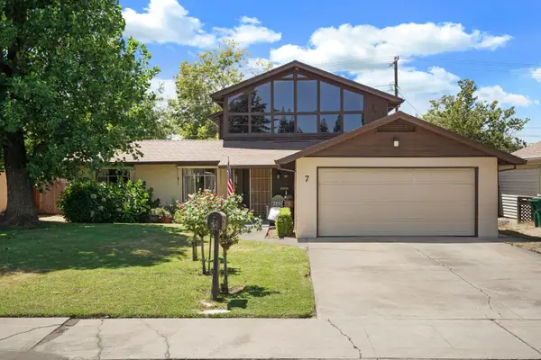 7 S Fairmont Avenue, Lodi, CA 95240