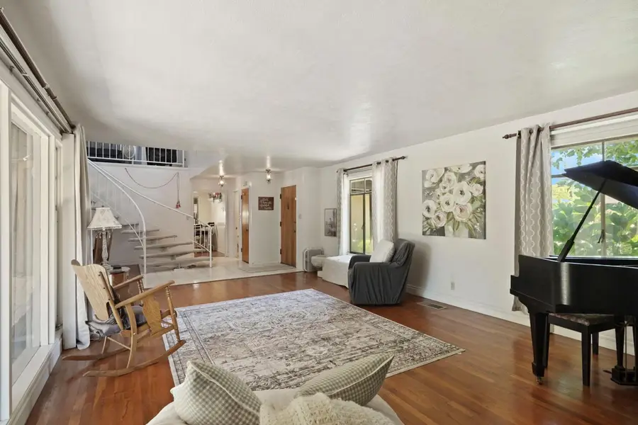 7 S Fairmont Avenue, Lodi, CA 95240 - #2