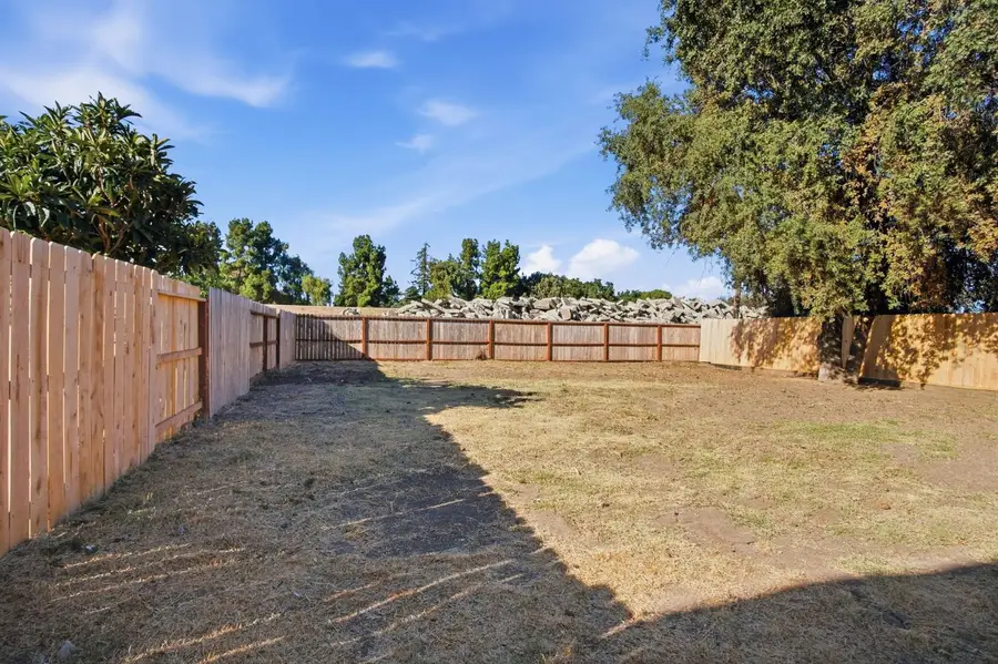 3528 Higgins Avenue, Stockton, CA 95205 - #2