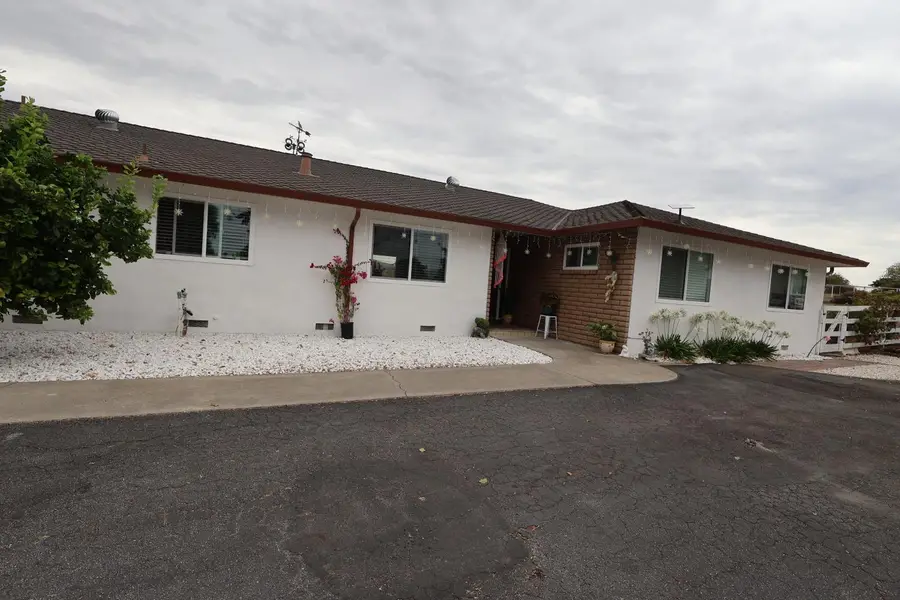 307 Mansfield Rd, Hollister, CA 95023 - #2