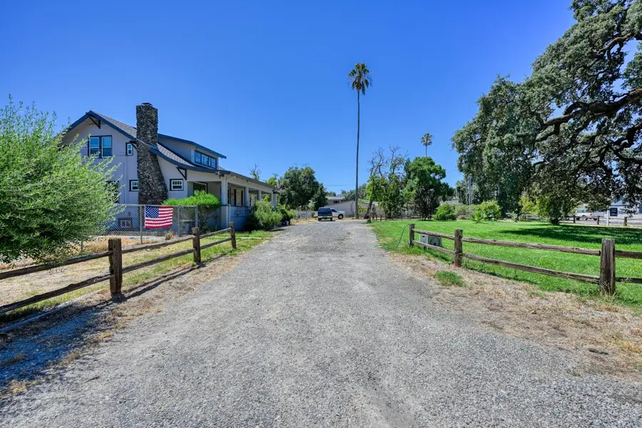 6948 Dry Creek Road, Rio Linda, CA 95673 - #3