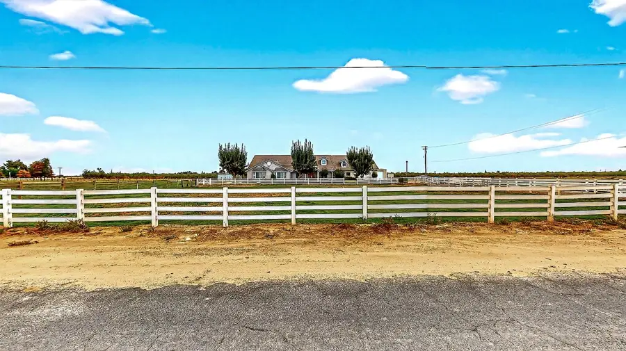 770 Merriam Road, Hickman, CA 95323 - #2