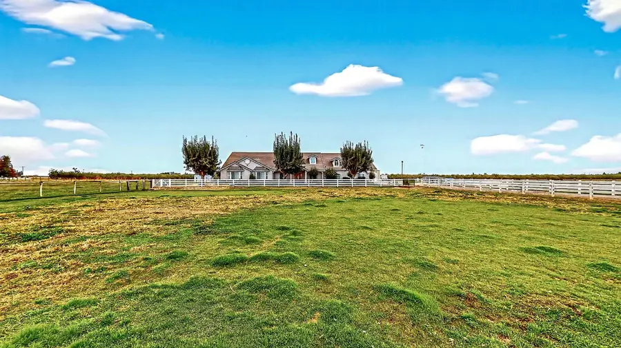 770 Merriam Road, Hickman, CA 95323 - #3