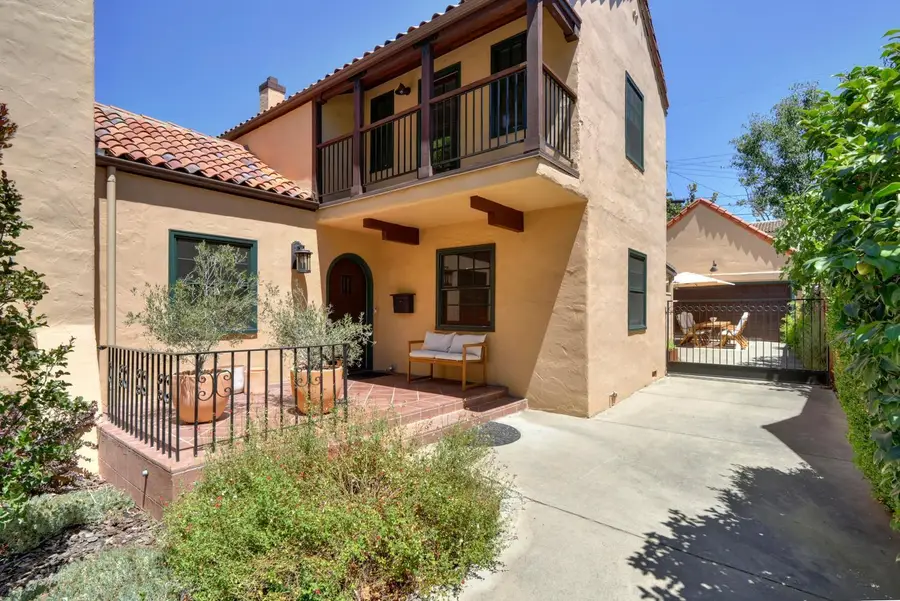 1439 43rd Street, Sacramento, CA 95819 - #2