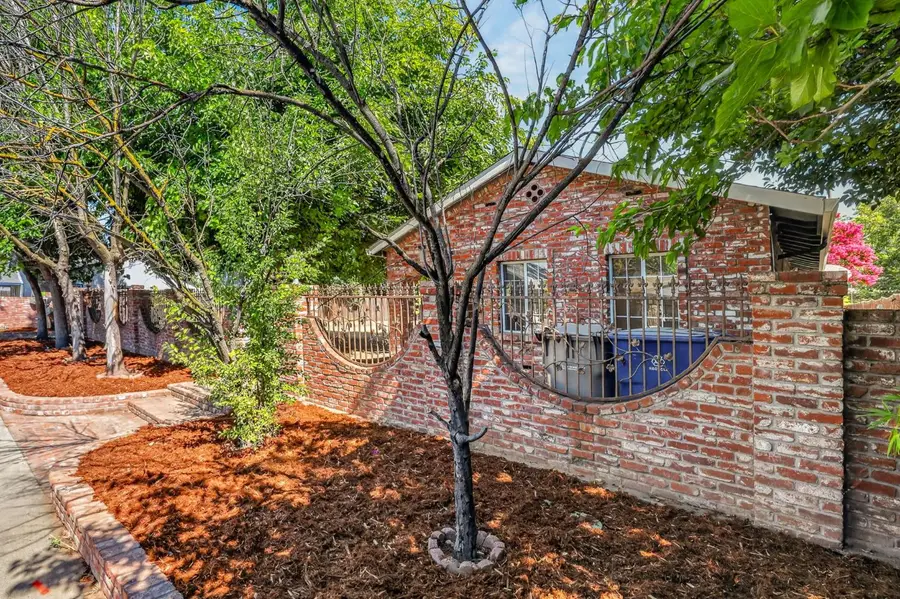 3419 25th Avenue, Sacramento, CA 95820 - #3