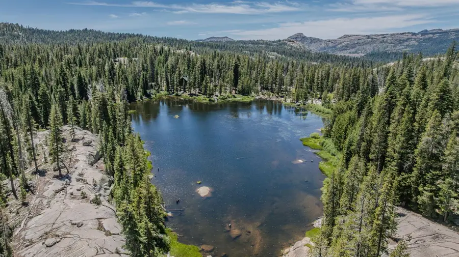 1 Magonigal Road, Soda Springs, CA 95728 - #2